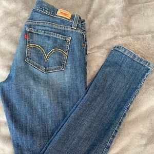 Levi jeans